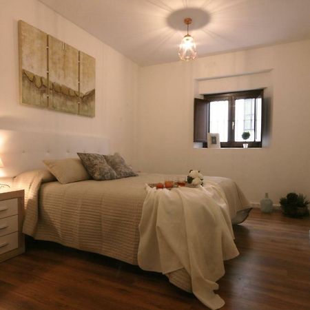 דירות Apartamento Vacacional Carmona מראה חיצוני תמונה