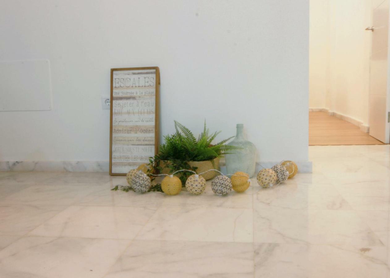 דירות Apartamento Vacacional Carmona מראה חיצוני תמונה